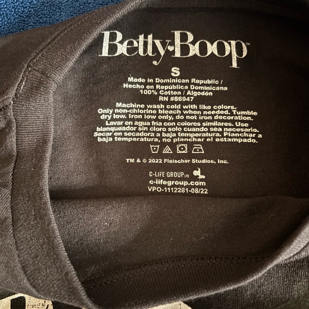 Betty Boop Black Paris Tee with Red Accents - Picture 2 of 2